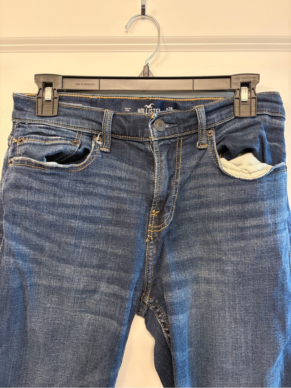Hollister Jeans Mens 28x28 Blue Athletic Skinny Advanced Stretch Dark Wash Denim